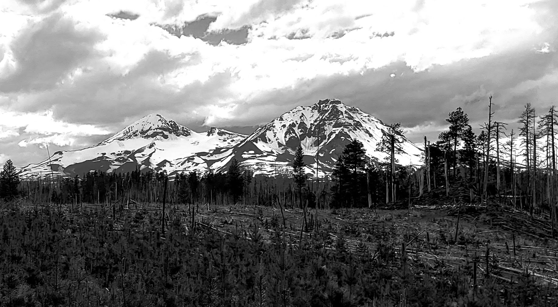Picture of three sisters mountains near bend for Bend, Oregon Digital Marketing Consultant page.